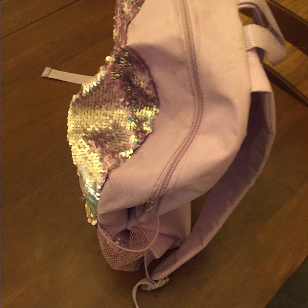 Backpack - Picture 2 of 5